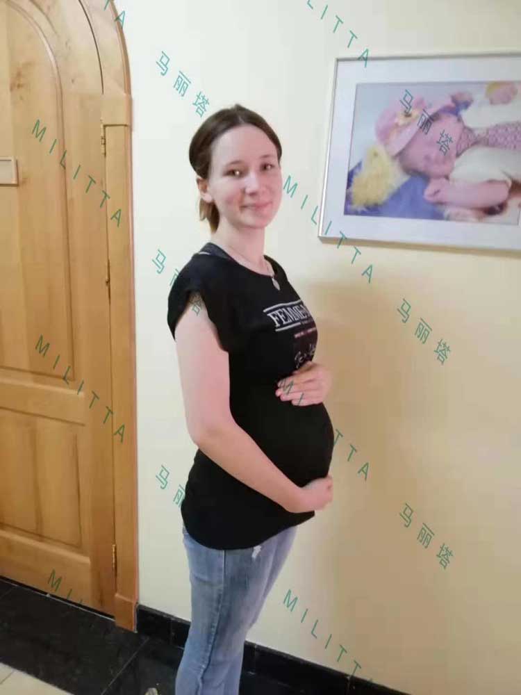 乌克兰清秀在孕30周到医院例行彩超检查胎儿的发育情况