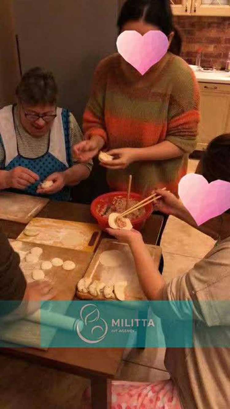 冬至日,保姆和客户一起包饺子|尝试用乌克兰语感谢保姆