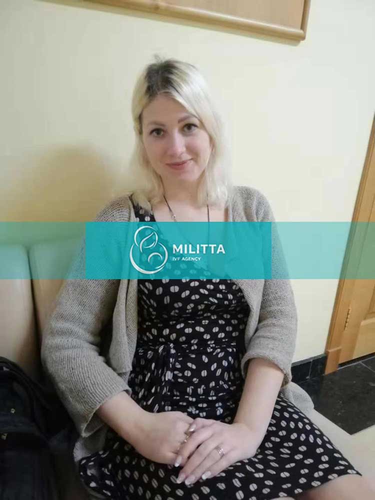 马丽塔七个乌克兰爱心妈妈去到医院做产检