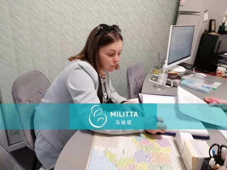 乌克兰妈妈放弃孩子的抚养权协议
