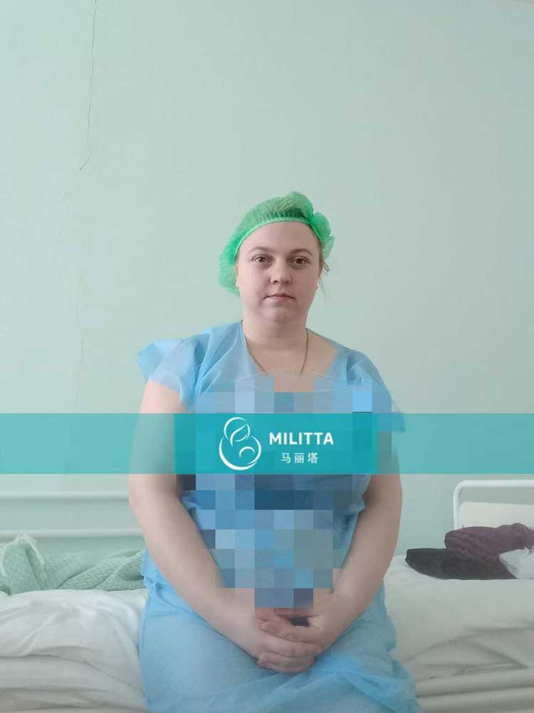 乌克兰试管孕妈移植胚胎