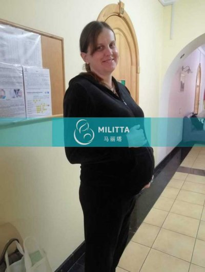 两位乌克兰试管妈妈分别来做孕36周B超和19周B超