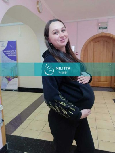 乌克兰试管妈妈来做B超产检，胎儿已经临近出生