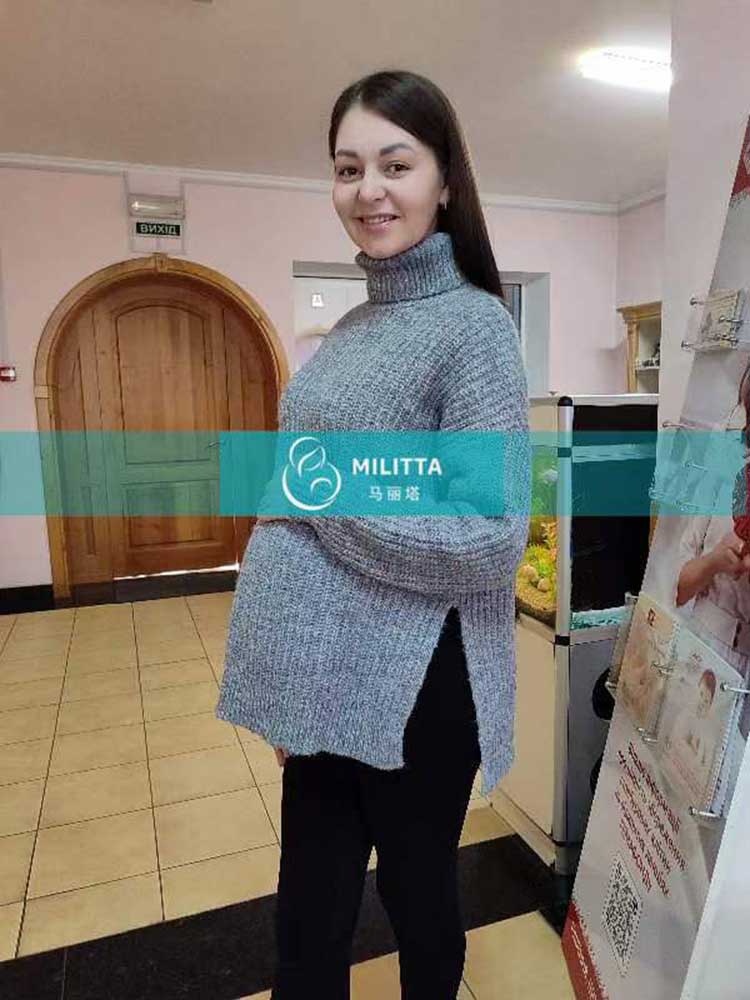 乌克兰试管妈妈做孕检
