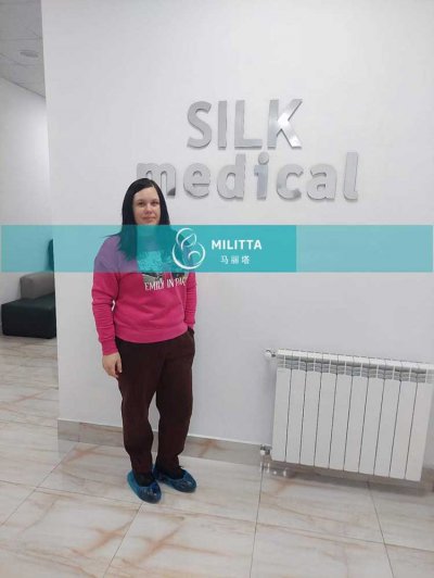 两位乌克兰试管妈妈在格鲁吉亚silk医院做B超检查