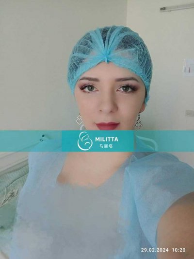 两位乌克兰试管dy夫妇的试管妈妈来丽塔医院移植冻胚
