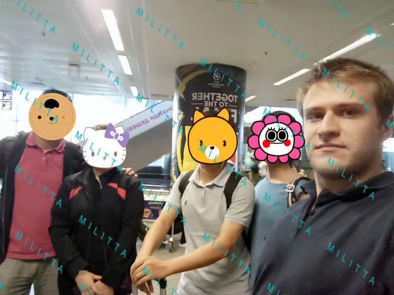 马丽塔辅助生殖中心两对客户同机抵达基辅机场