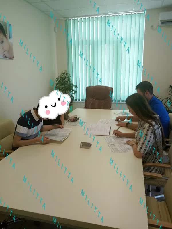 马丽塔签订合同