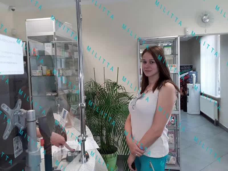 Y先生年轻漂亮的爱心妈妈来医院做移植前的体检和准备啦