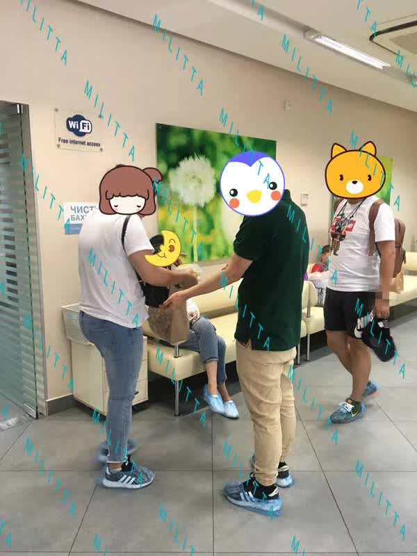 K姐和L姐两对夫妇一起到医院见医生 两对夫妻都是C套餐