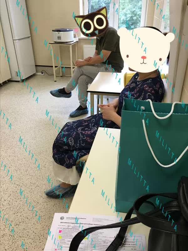 L夫妇在医院接受体检 对医院的医疗环境和医疗设备都很满意