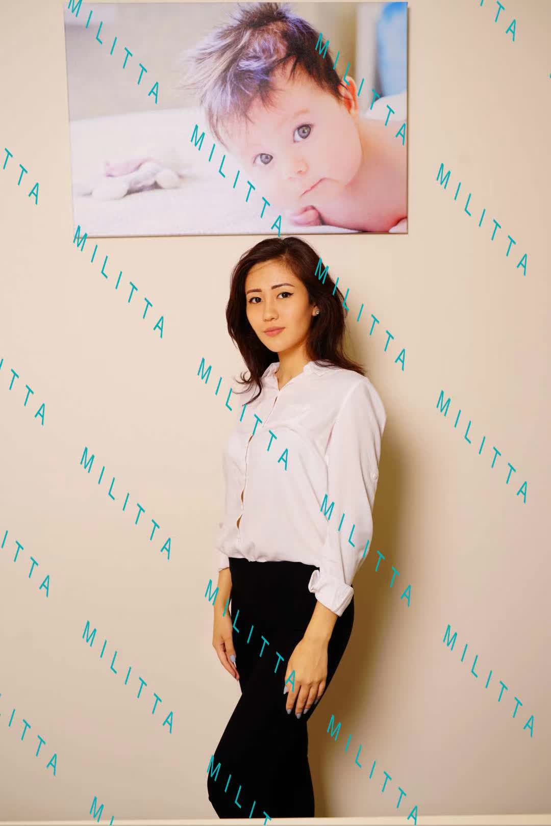 乌克兰气质型高颜值亚裔卵妹 满满的职场高知女性既视感