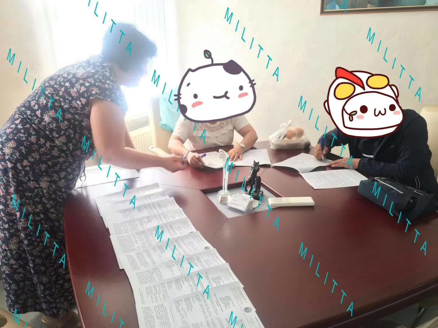 来自陕西的C先生到马丽塔签订了合同