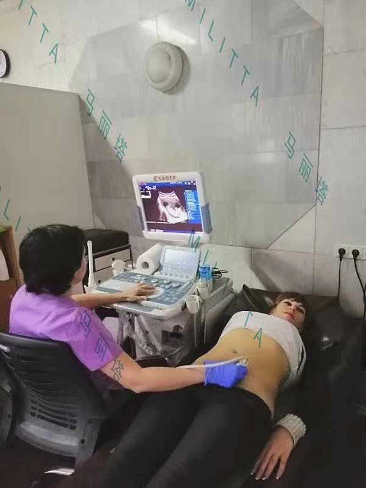 乌克兰马丽塔代妈