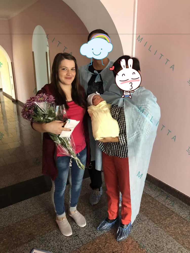 客户提前到乌克兰基辅和一起见证神圣的一刻,几天里相处的很融洽