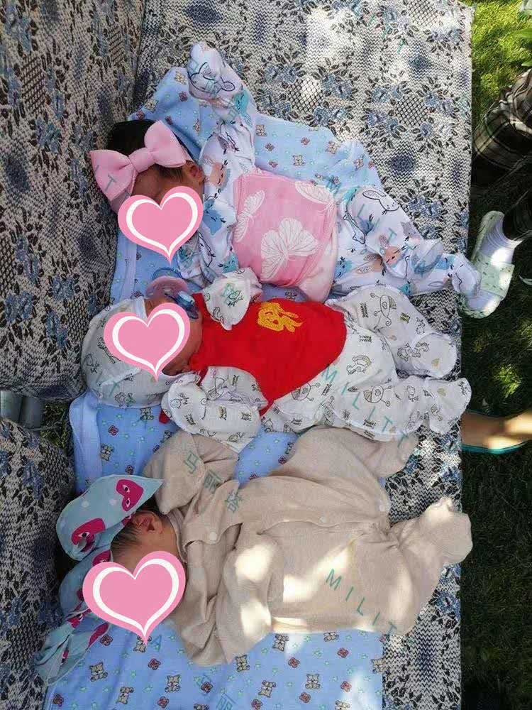 近期在乌克兰医院出生的中国宝宝颜值都好高,真是太可爱