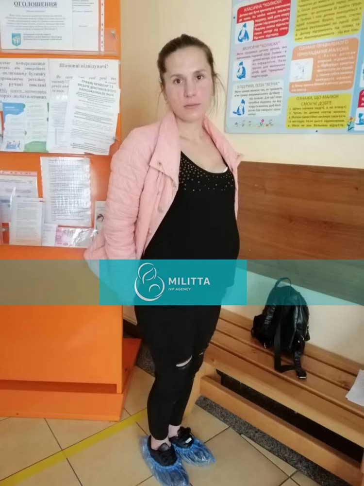 乌克兰代妈到医院检查
