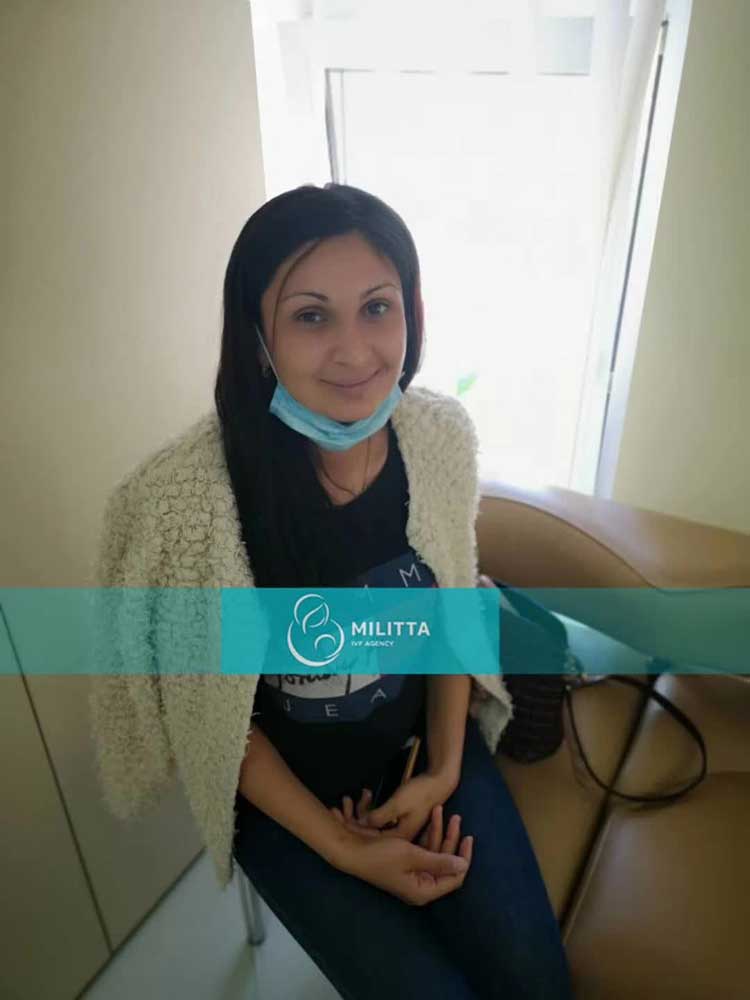 乌克兰代妈到医院检查