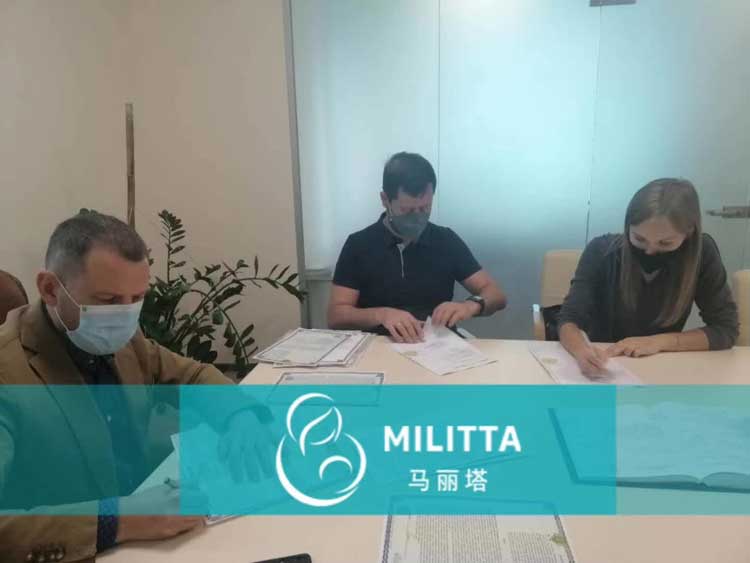 不用担心,马上就安排给你们做胚胎移植手术