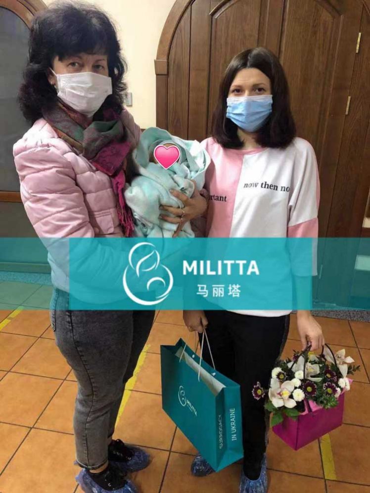 两个家庭的试管宝宝出院,随后签下放弃孩子抚养权的协议