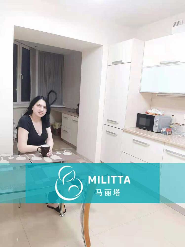 马丽塔代妈被安排到公寓