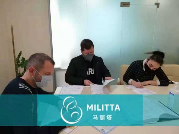 马丽塔经过挑选审核后与合格的乌克兰签约