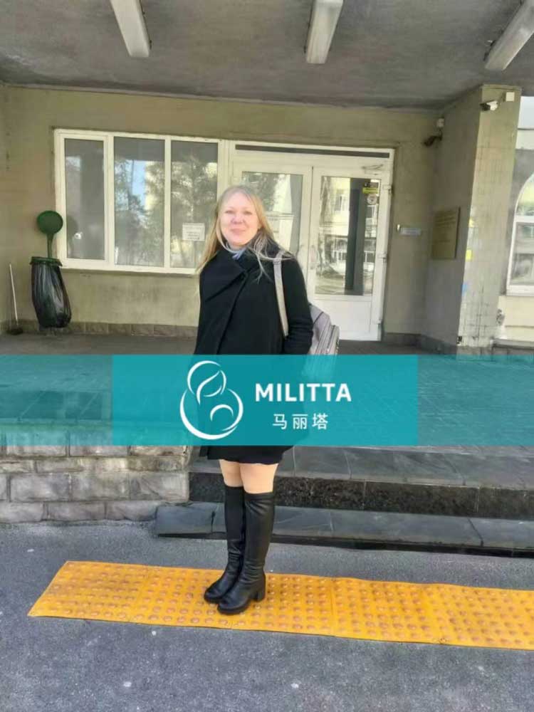 乌克兰代妈到妇产医院做产检