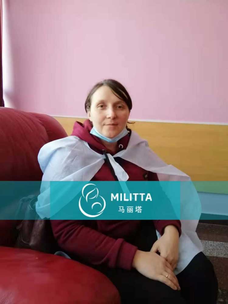乌克兰代妈到妇产医院做产检