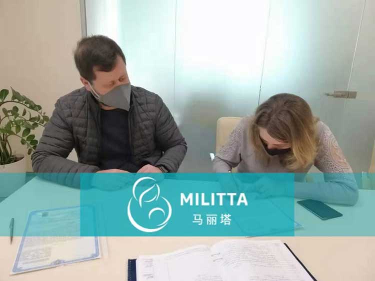 乌克兰代妈签署放弃试管宝宝抚养权