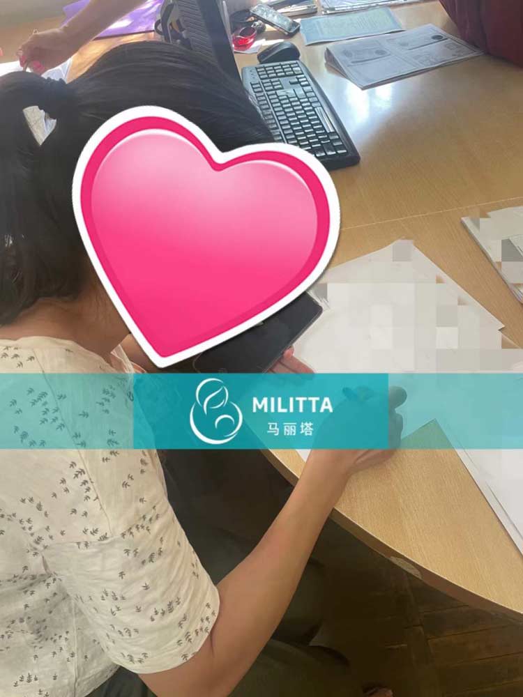 试管宝宝出生证