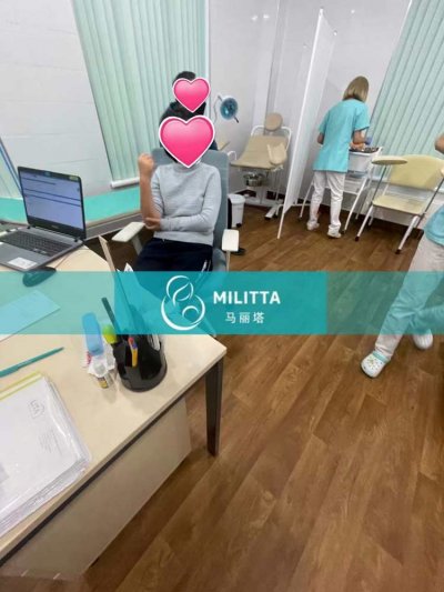 L夫妇在丽塔医院抽血做检查,女方开始促排