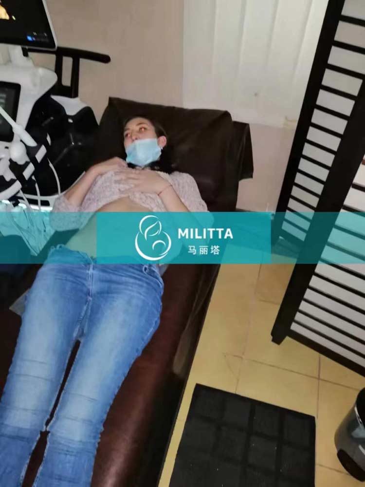 乌克兰代理孕母做产检