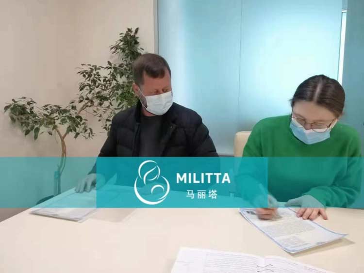 乌克兰孕妈放弃孩子抚养权