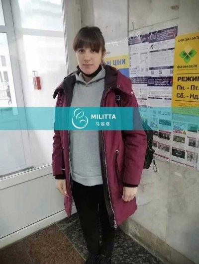 一位在丽塔医院成功移植胚胎后的孕妈到医院做b超检查