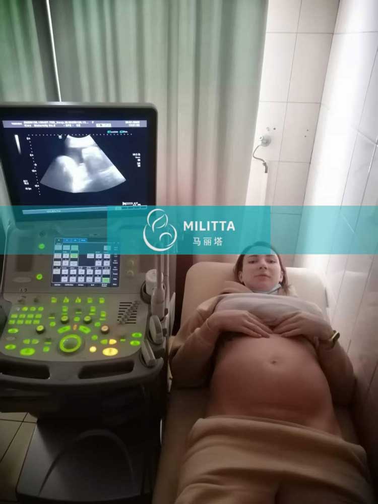 乌克兰孕33周孕妈做B超