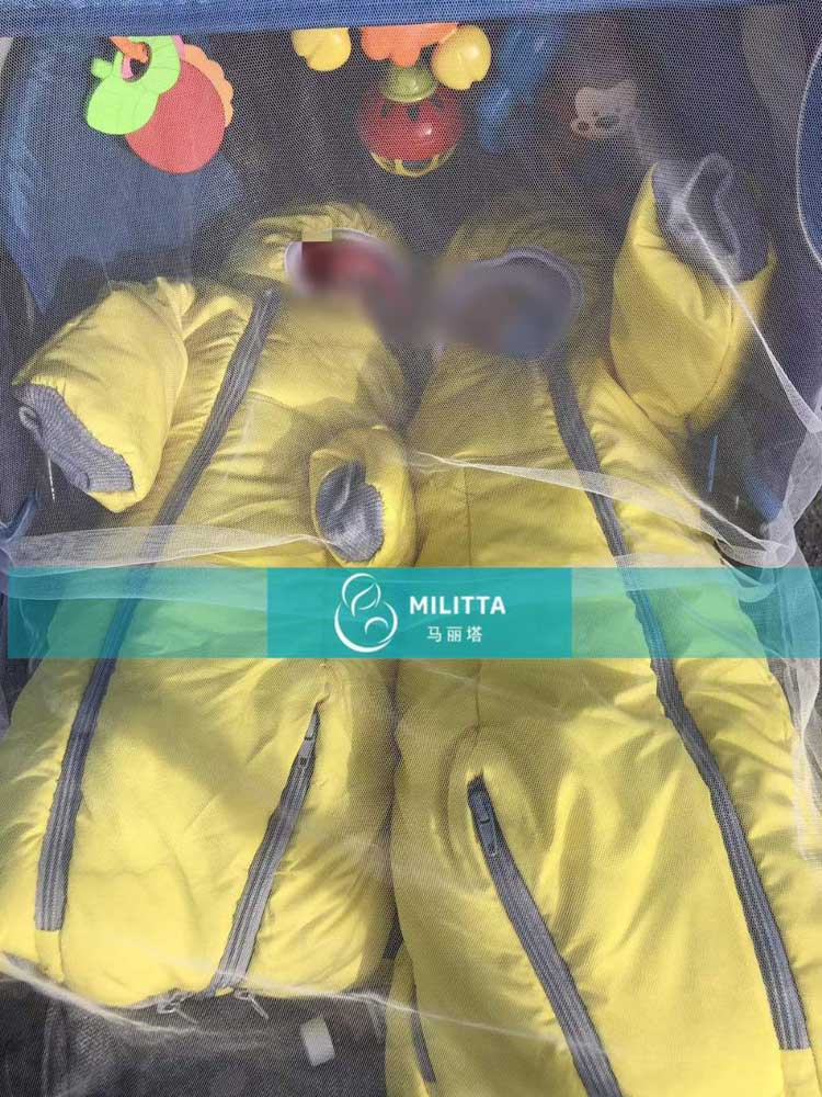 育儿师照顾乌克兰试管宝宝