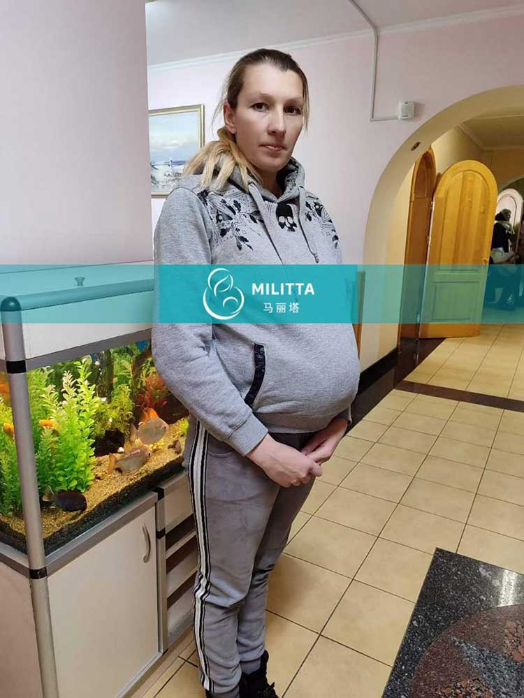 乌克兰试管妈妈做孕检