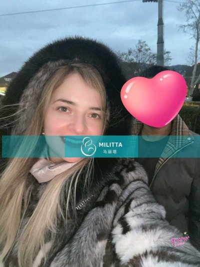 马丽塔美女翻译陪同在格鲁吉亚试管夫妇旅游当地城市