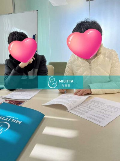 两对到乌克兰试管dy夫妇在签SGM合同开始试管前体检