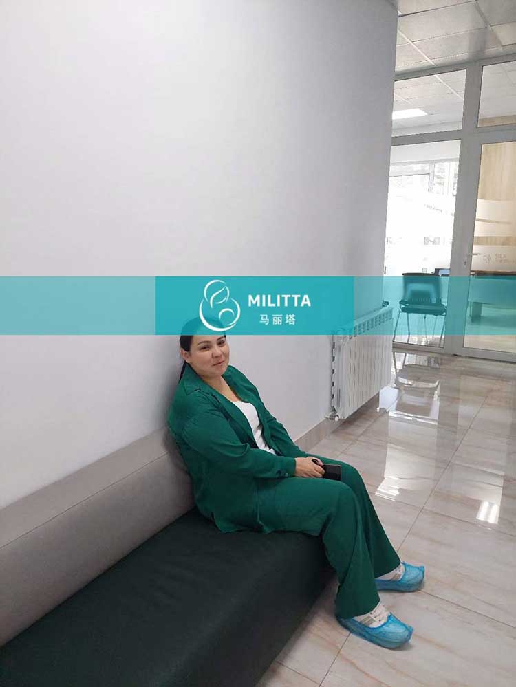 乌克兰试管妈妈孕8周B超