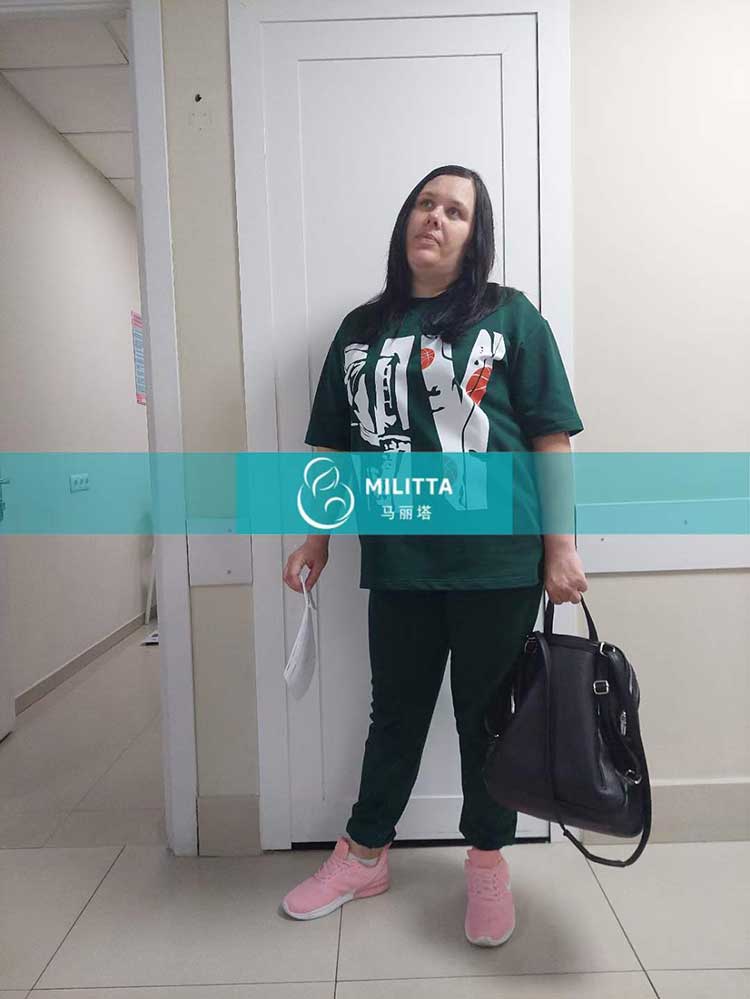 高大的乌克兰试管妈妈验孕成功