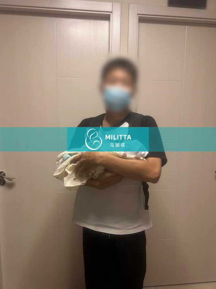 格鲁吉亚试管宝宝出院