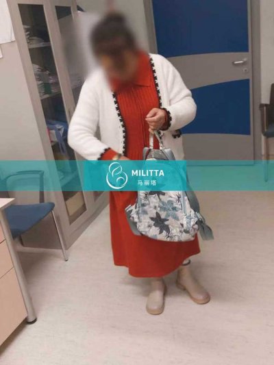 广东Z夫妇带着她们的格鲁吉亚试管双胞胎宝宝来儿科做健康检查