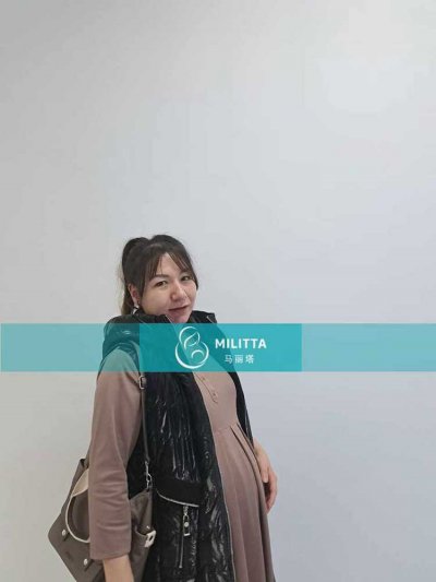 两个家庭到格鲁吉亚助孕匹配的已经孕晚期试管妈妈来医院做B超