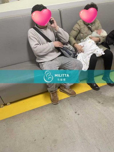 杨夫妇和家人带着试管小宝宝来格鲁吉亚医院做儿科检查