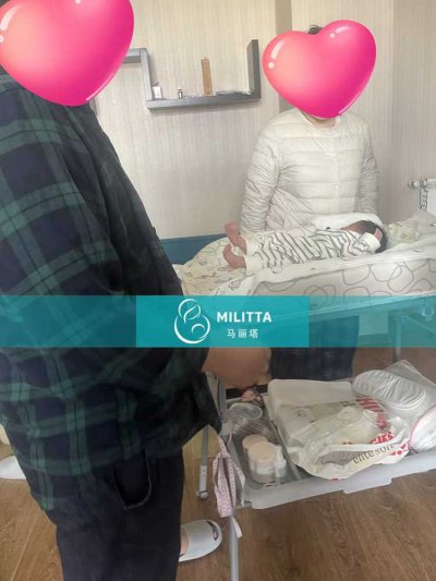 为格鲁吉亚接娃的这位男士安排了护士上门做亲子鉴定