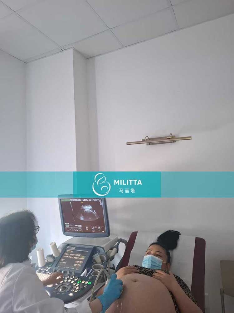 试管妈妈做B超