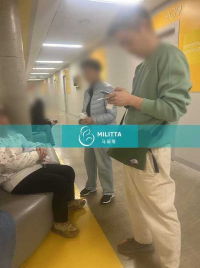 邓夫妇带格鲁吉亚试管宝宝到妇产医院检查身体