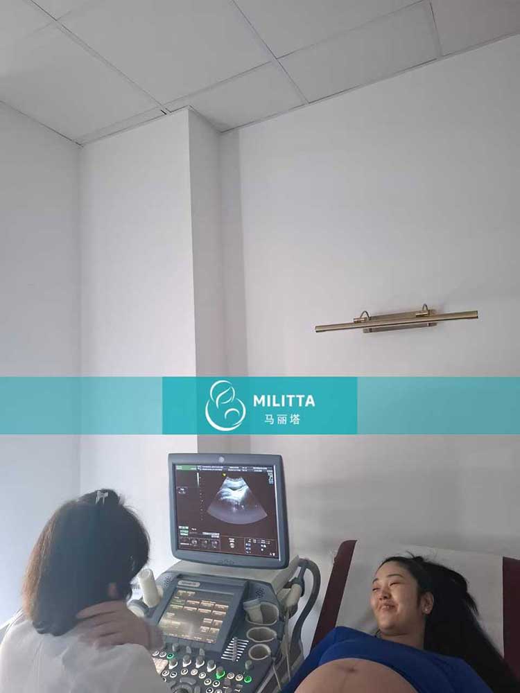 试管妈妈做B超