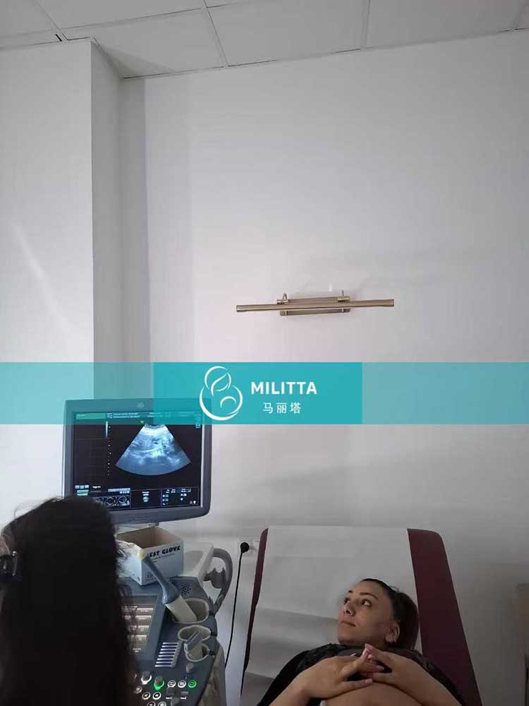 试管妈妈做B超